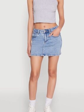 Light Wash Denim Mini Skirt | Women’s Large